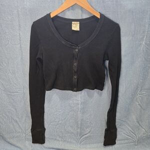 Black Button-Up Long Sleeve Crop Top